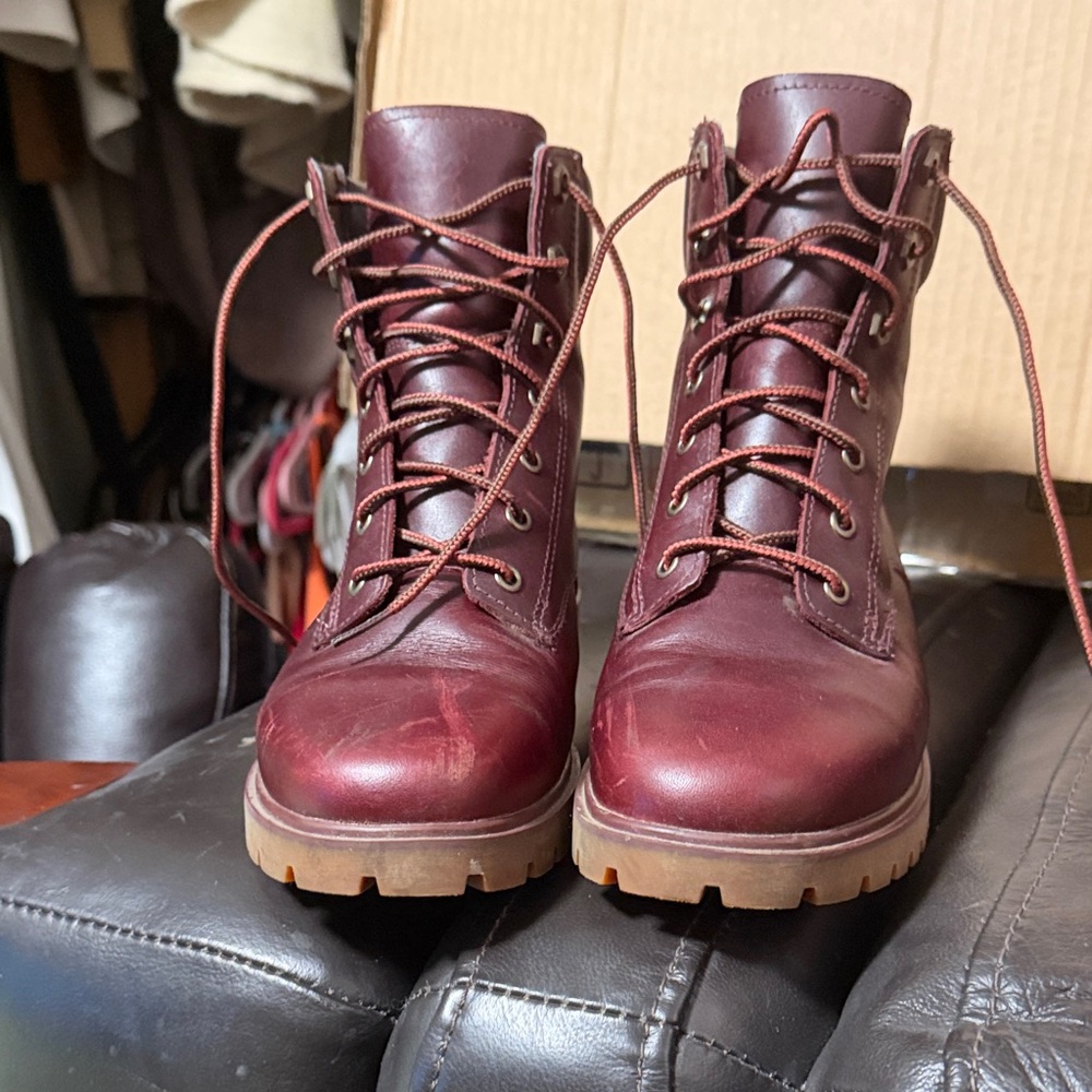 Timberland Burgundy Leather Lace-Up Boots